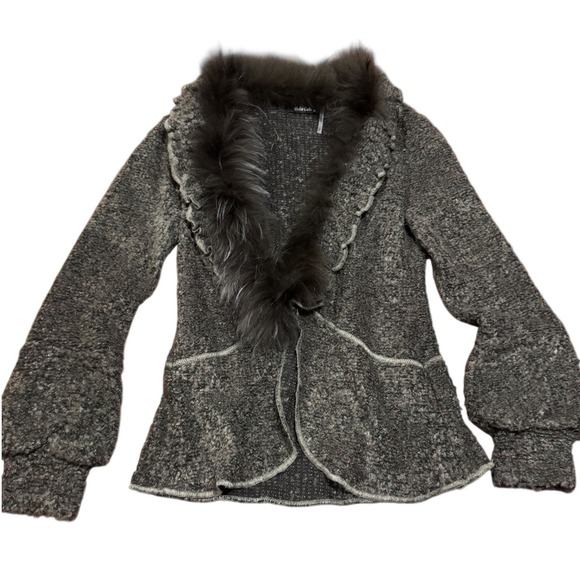 Dolce Cabo Sweaters - Dolce Cabo Grey Boucle Knit Faux Fur Trim Cardigan Sweater Whimsigoth Small‎